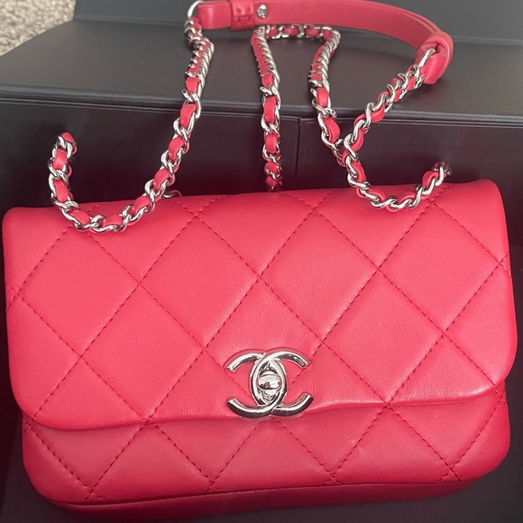 Red Chanel Crossbody Flap Bag 19P Silver Hardware - Picture 3 of 3